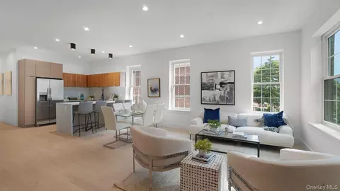 2424 Esplanade Ave, New York, NY 10469