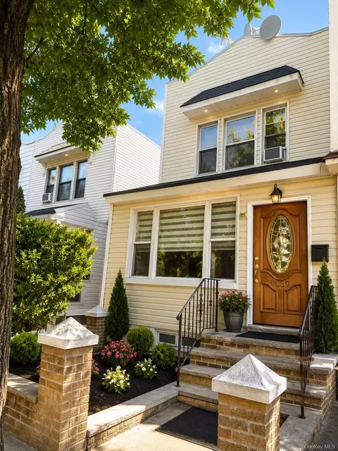 6039 Cooper Ave, New York, NY 11385
