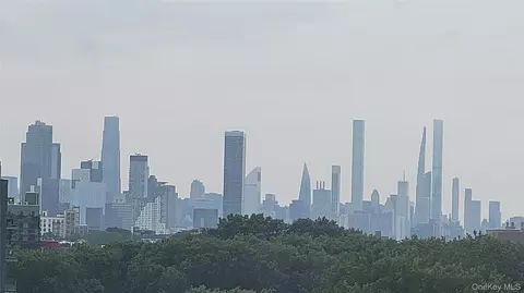 70-65 Queens Blvd #9I, New York, NY 11377