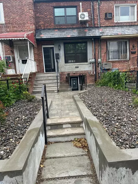 3068 Nostrand Ave, Brooklyn, NY 11229