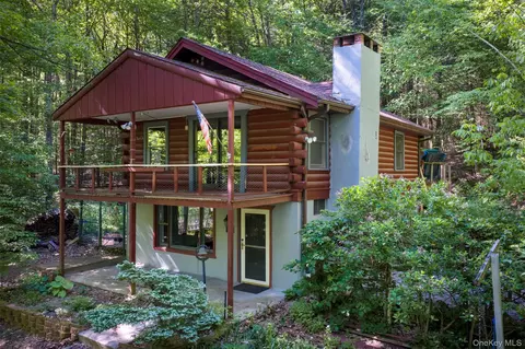 162 Terrace Dr, Lexington, NY 12452