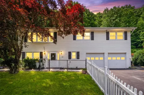 77 Wharton Dr, Cortlandt, NY 10567