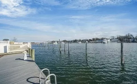 263 River Ave #35D, Patchogue, NY 11772 photo 4