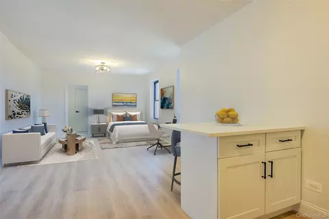 37-50 87th St #5, Jackson Heights, NY 11372