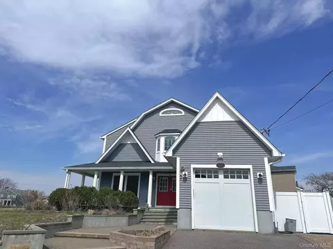 Undisclosed, Massapequa, NY 11758