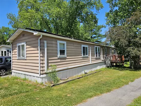 57 Sheafe Rd, Poughkeepsie, NY 12601