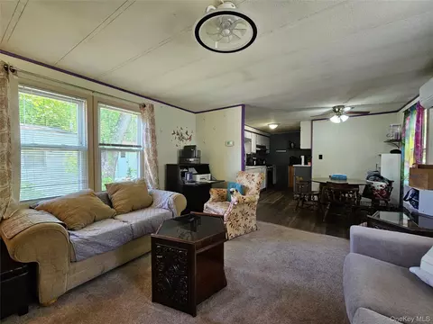 57 Sheafe Rd, Poughkeepsie, NY 12601 photo 6