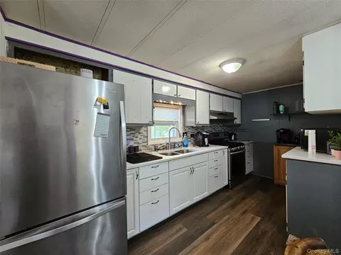 57 Sheafe Rd, Poughkeepsie, NY 12601 photo 8