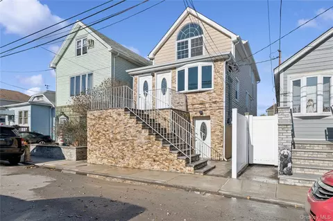 10223 164th Dr, New York, NY 11414