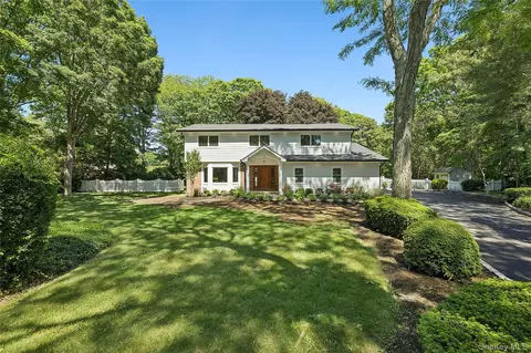 6 Washington Ave, Dix Hills, NY 11746