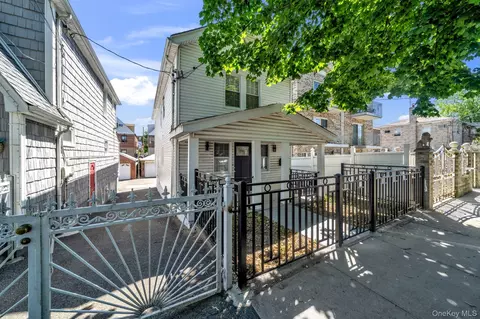 1014 Quincy Ave, New York, NY 10465