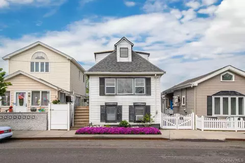 14-11 Cross Bay Blvd, Far Rockaway, NY 11693