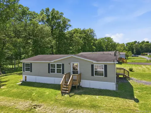 59 Deer Haven Ln, Gardiner, NY 12525