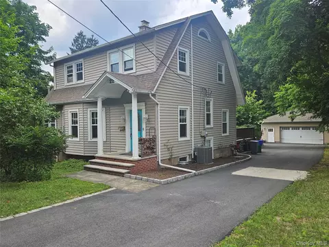 22 Grandview Ave, Ramapo, NY 10901