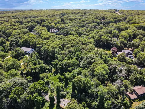 Sunken Meadow Road, Smithtown, NY 11768