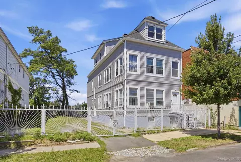 1127 Calhoun Ave, New York, NY 10465