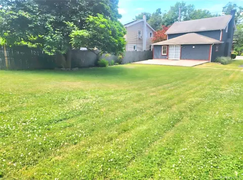 Exterior - 9 Maple St, Fishkill, NY 12524 photo 4 of 4