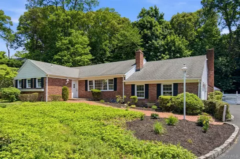 92 Christian Ave, Stony Brook, NY 11790