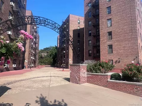83-75 Woodhaven Blvd #LB10, New York, NY 11421
