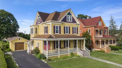 28 Grandview Ave, Catskill, NY 12414