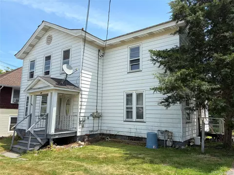 108-110 Academy Ave, Middletown, NY 10940