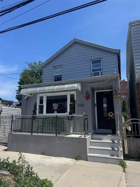9513 85th St, New York, NY 11416