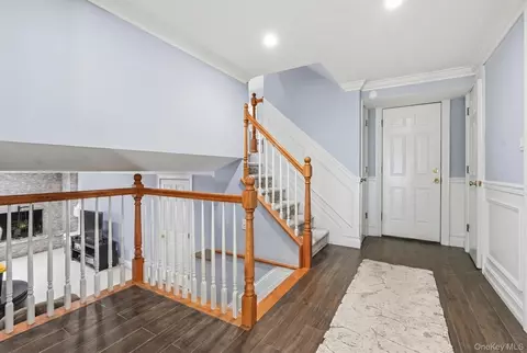 Entry Way - 47 Orange Dr, Jericho, NY 11753 photo 5 of 5
