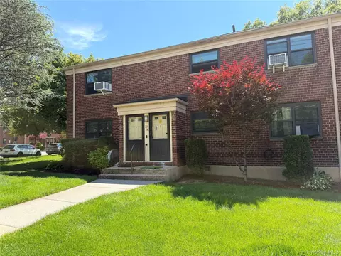 73-96 Springfield Blvd #2ND, Oakland Gardens, NY 11364