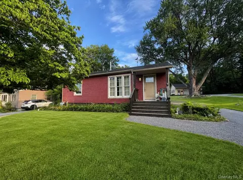 2706 Route 6, Wawayanda, NY 10973