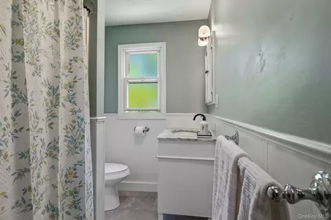 Bath - 185 Cedar Ave, Patchogue, NY 11772 photo 1 of 1