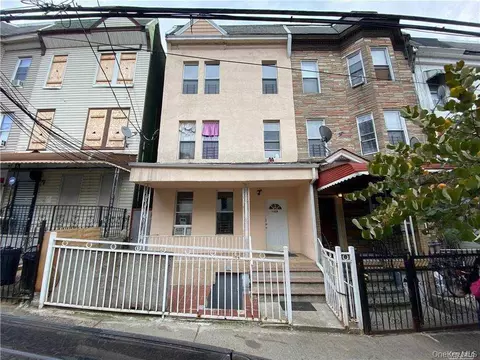 1320 Clay Ave, New York, NY 10456