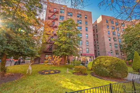 33-44 Junction Blvd #2V, Jackson Heights, NY 11372