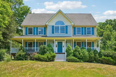 197 Oxford Rd, Chester, NY 10918