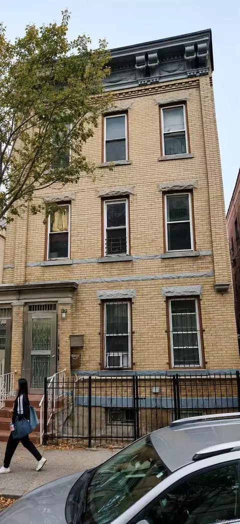 8715 Justice Ave, Elmhurst, NY 11373