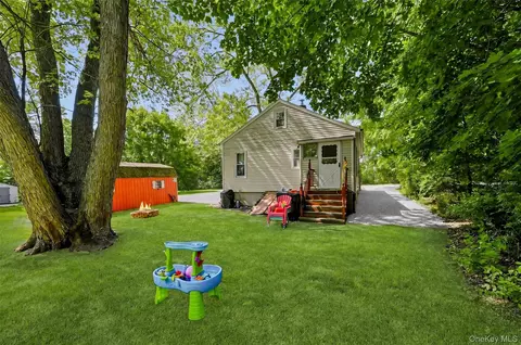 Exterior - 19 Hulse Ave, Wallkill, NY 10940 photo 6 of 7