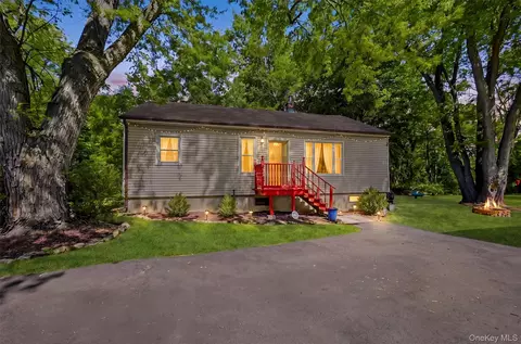 19 Hulse Ave, Wallkill, NY 10940