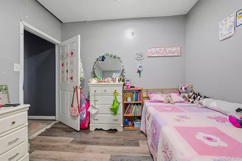 Bedroom - 19 Hulse Ave, Wallkill, NY 10940 photo 5 of 5
