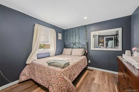 Bedroom - 19 Hulse Ave, Wallkill, NY 10940 photo 1 of 5