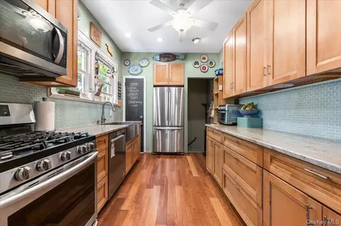 Kitchen - 323 E Walnut St, Long Beach, NY 11561 photo 1 of 6