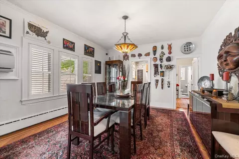Dining - 323 E Walnut St, Long Beach, NY 11561 photo 1 of 2