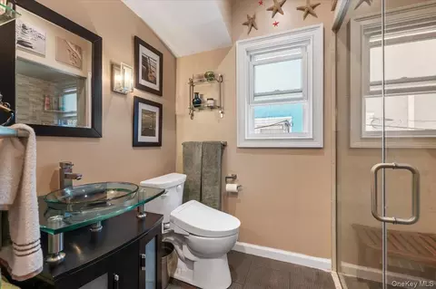Bath - 323 E Walnut St, Long Beach, NY 11561 photo 1 of 4