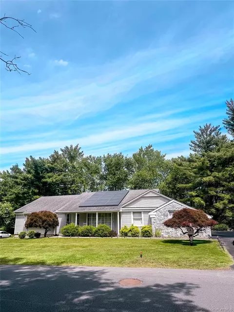 6 Kennedy Ter, Middletown, NY 10940