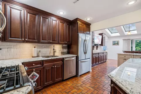 Kitchen - 45 Mildred Ct, Plainview, NY 11803 photo 1 of 6