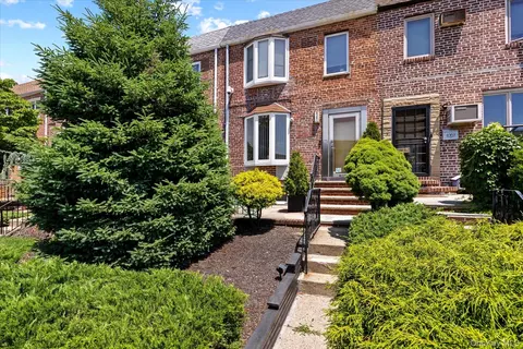 6361 76th St, New York, NY 11379