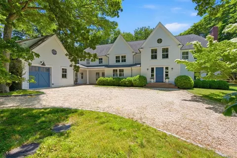 43 Gardiners Bay Dr, Shelter Island, NY 11964