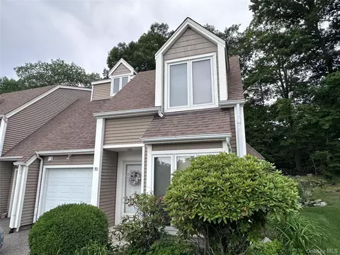 70 Spring Pond Dr, Ossining, NY 10562