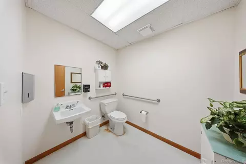 Bath - 17 Collins Rd, Highland, NY 12732 photo 1 of 2