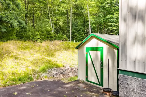 Exterior - 17 Collins Rd, Highland, NY 12732 photo 7 of 13