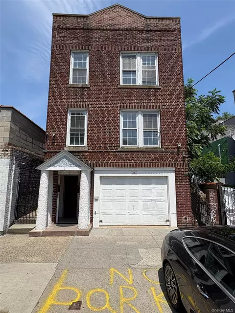 7 E 181st St, New York, NY 10453