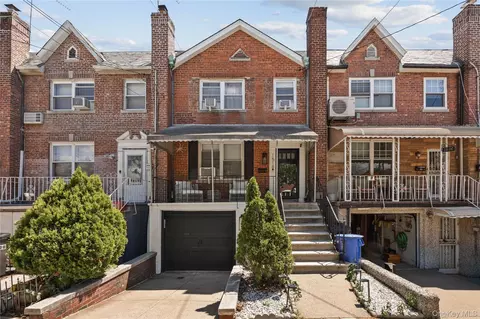 1518 Fielding St, New York, NY 10469